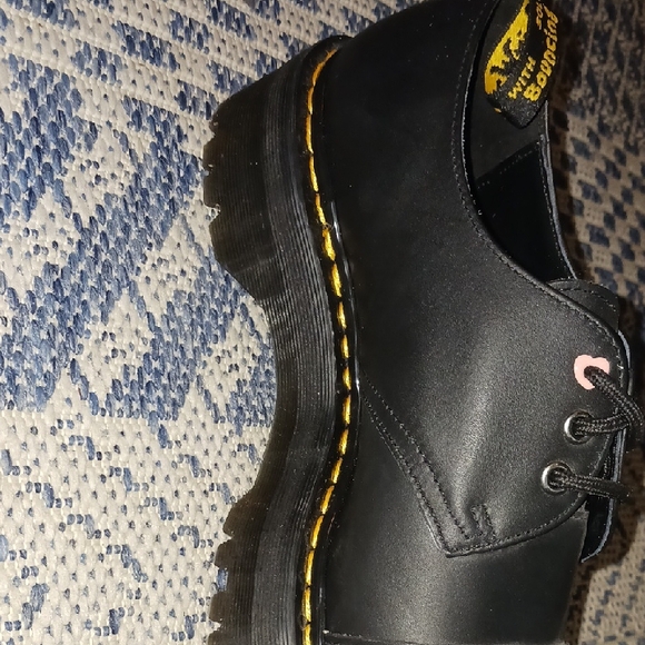 Dr. Martens Black Shoes with Purple Hearts - Picture 5 of 7